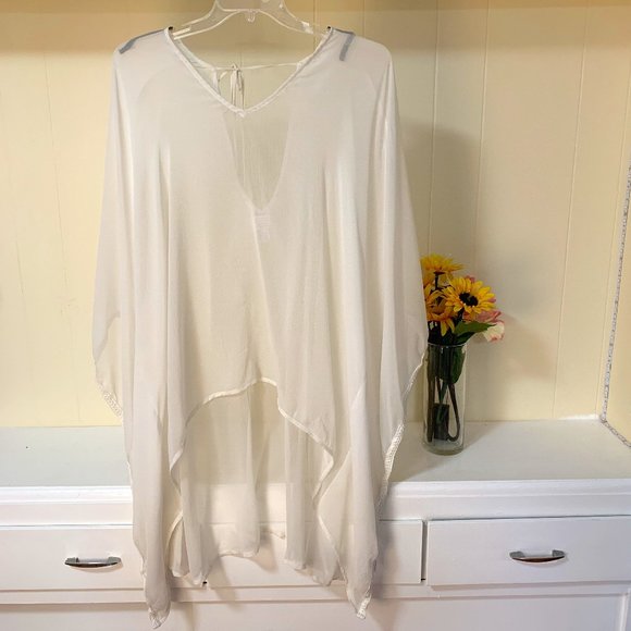 14th & Union Jackets & Blazers - BOGO! 14th & Union off white SHEER CAPE - ONE SIZE